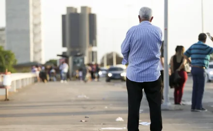 Ribercon - Escape de urina não deve ser normalizado e tem tratamento, alerta SBU
